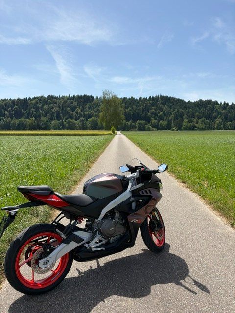 Aprilia Strasse: Aprilia RS 457 – Gebraucht aus Schötz von chousan 2