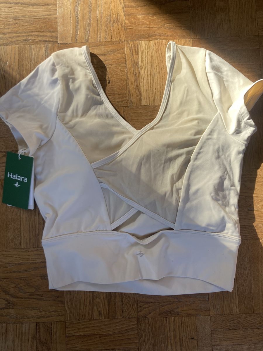 Halara Top: Yoga-Top rückenfrei – Nuovo e nell'imballaggio originale da Zürich venduto da den_p2fp 2