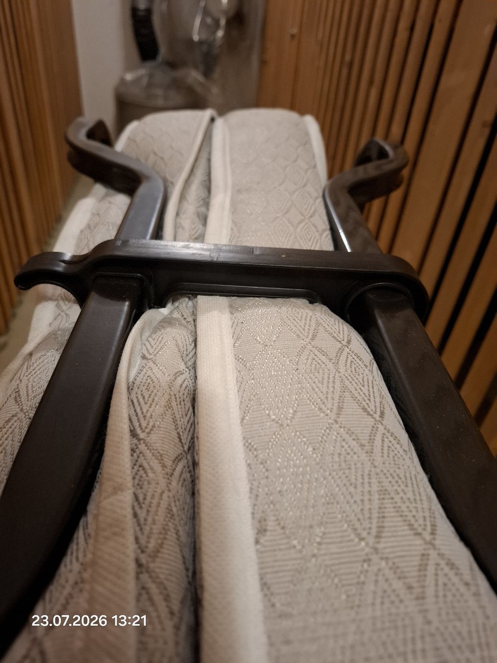 Lits: Klappbett mit Matratze  – D'occasion à Schwerzenbach par Passihu 4