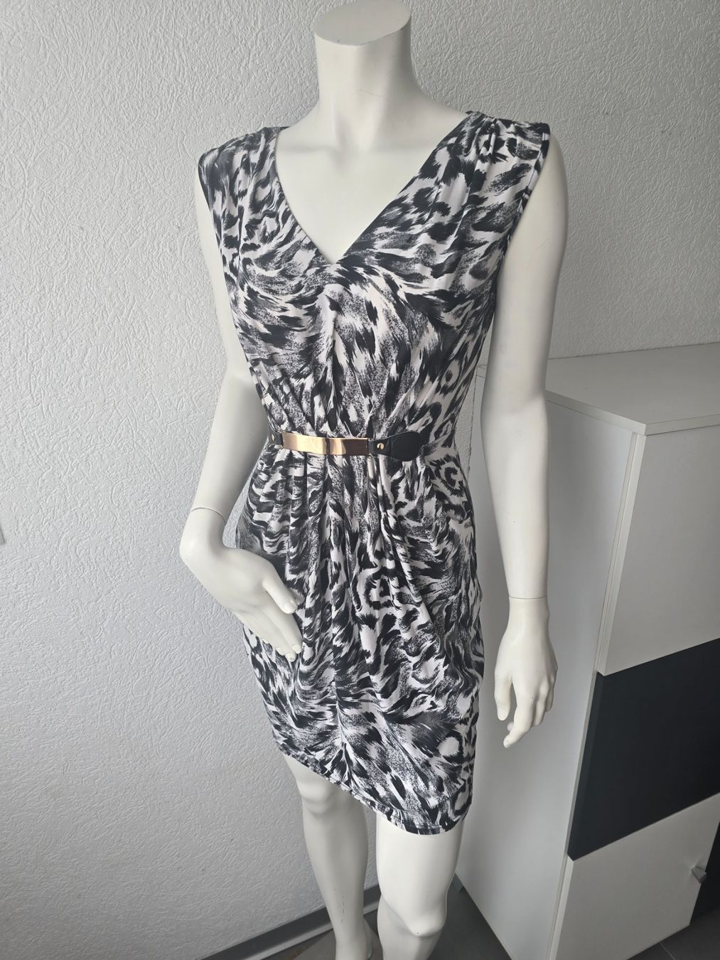 Kleider: Robe Leopard Taille S – Gebraucht aus Les Verrières von kitel79