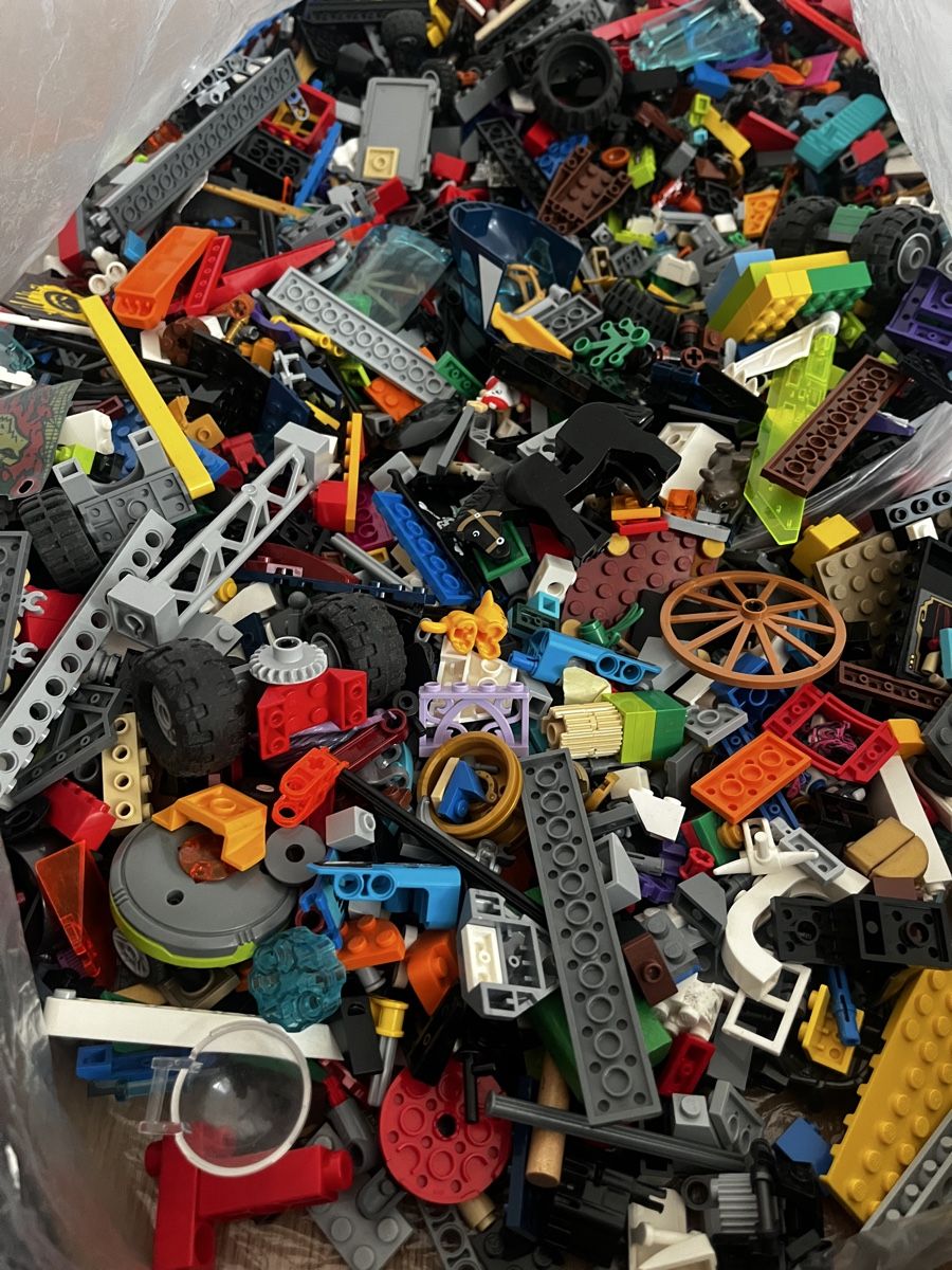 Lego Giocattoli: LEGO gemischt 4 KG – Usato da Ehrendingen venduto da tefi02
