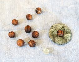 Kette mit Naturstein/Holz