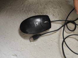 Logitech Maus mit Kabel, gut erhalten