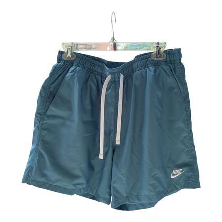 Short NIKE avec poches, bleu