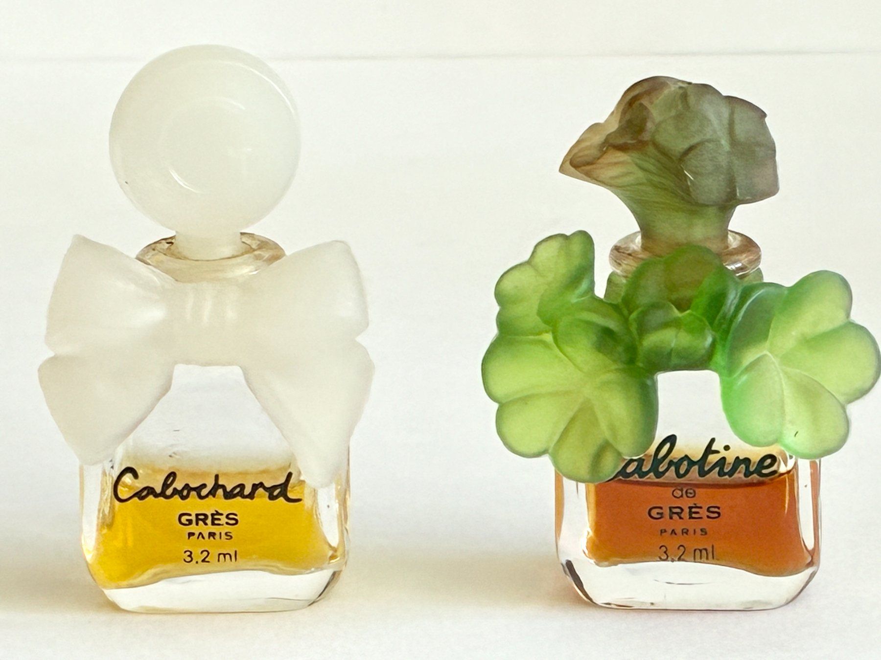 Profumi & Eau de Toilette: 2 Vintage Miniatur Parfumflacons GRÈS Cabochard und Cabotine – Usato da Kloten venduto da Nephty