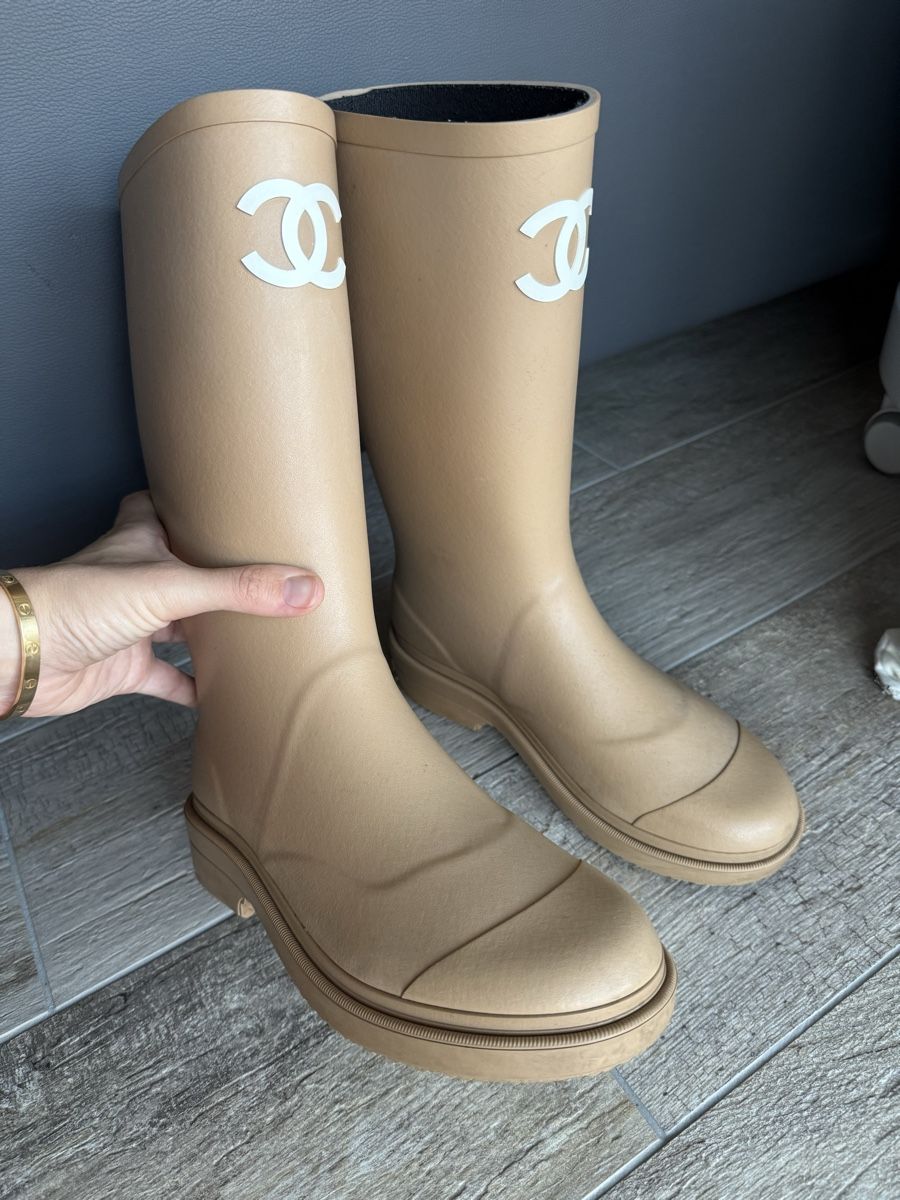 Chanel Damenschuhe: Chanel Rain Boots – Gebraucht aus Massagno von cat_7czq 9