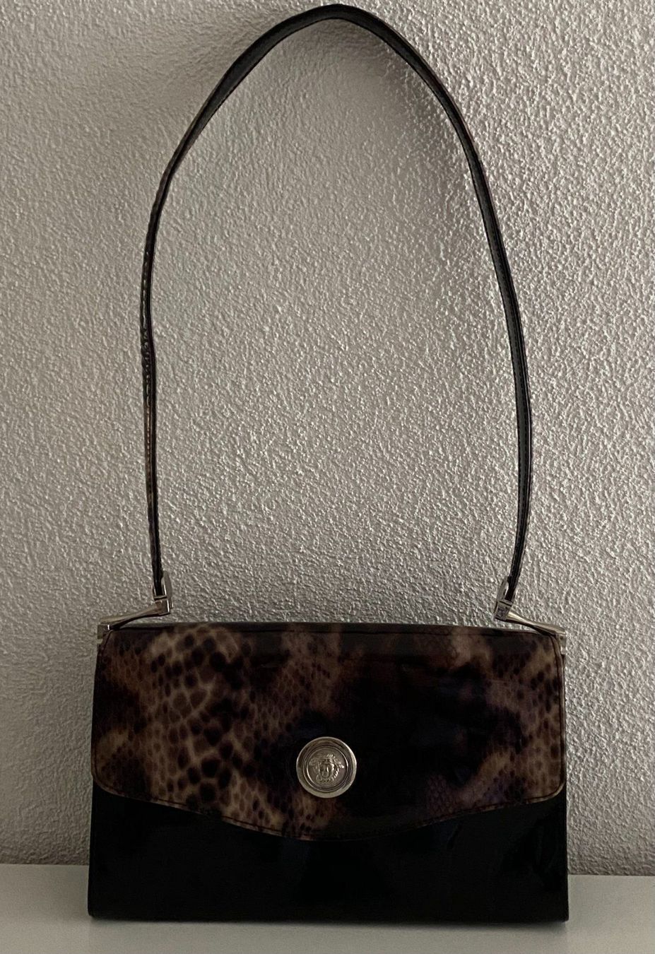 Borse da donna: Schultertragtasche Lack – Usato da Matten b. Interlaken venduto da kero71 6