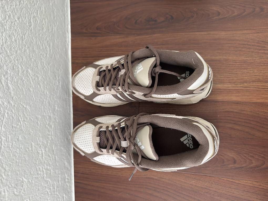 Scarpe da uomo: Adidas Sneaker Neuwertig Gr. 42 2/3 – Usato da Aesch BL venduto da Jos_5tqs 2
