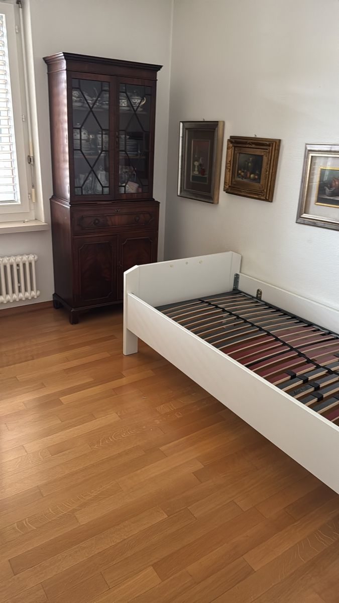 Letti: Bett mit Rost 90x200 – Usato da Bern venduto da Cardi11