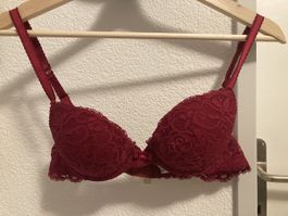 BH rot mit Spitze