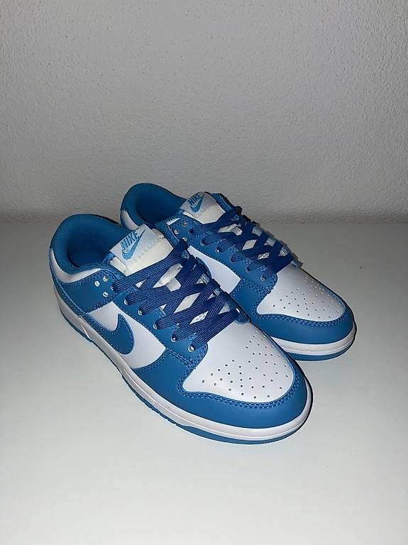 Nike Chaussures femmes: Nike Dunk Low White/Blue   38.5 – D'occasion à Locarno par Andi_Arbeit 1