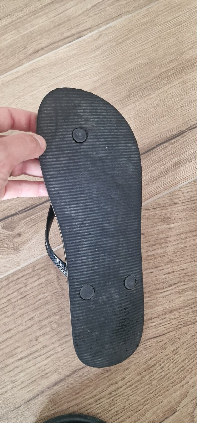 Scarpe da uomo: Flip-Flops Tomorrowland Gr. 43 – Usato da Roggliswil venduto da Bluro90 2