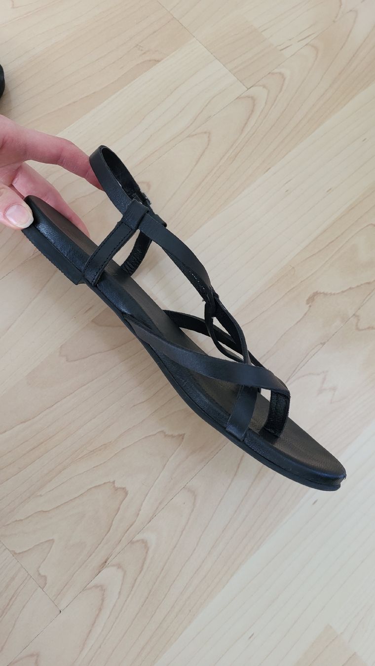 Scarpe da donna: Sandalen schwarz 40 Damen – Usato da Steffisburg venduto da esneusdaheime 2