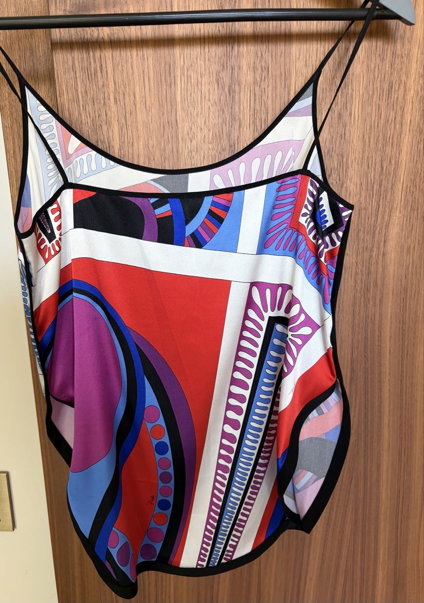 Emilio Pucci Top: Pucci silk top size IT 38 – Nuovo (secondo la descrizione) da Cologny venduto da sab_xh7v 2