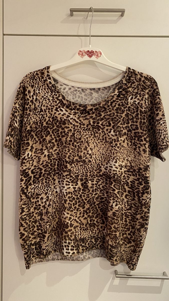Pullover & Sweatshirts: Pulli , Gr.40 Leo Print, Viscose gemisch – Neu (gemäss Beschreibung) aus Illnau von Sniwi67 1