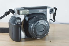 FUJIFILM INSTAX WIDE 300 · SOFORTBILDKAMERA