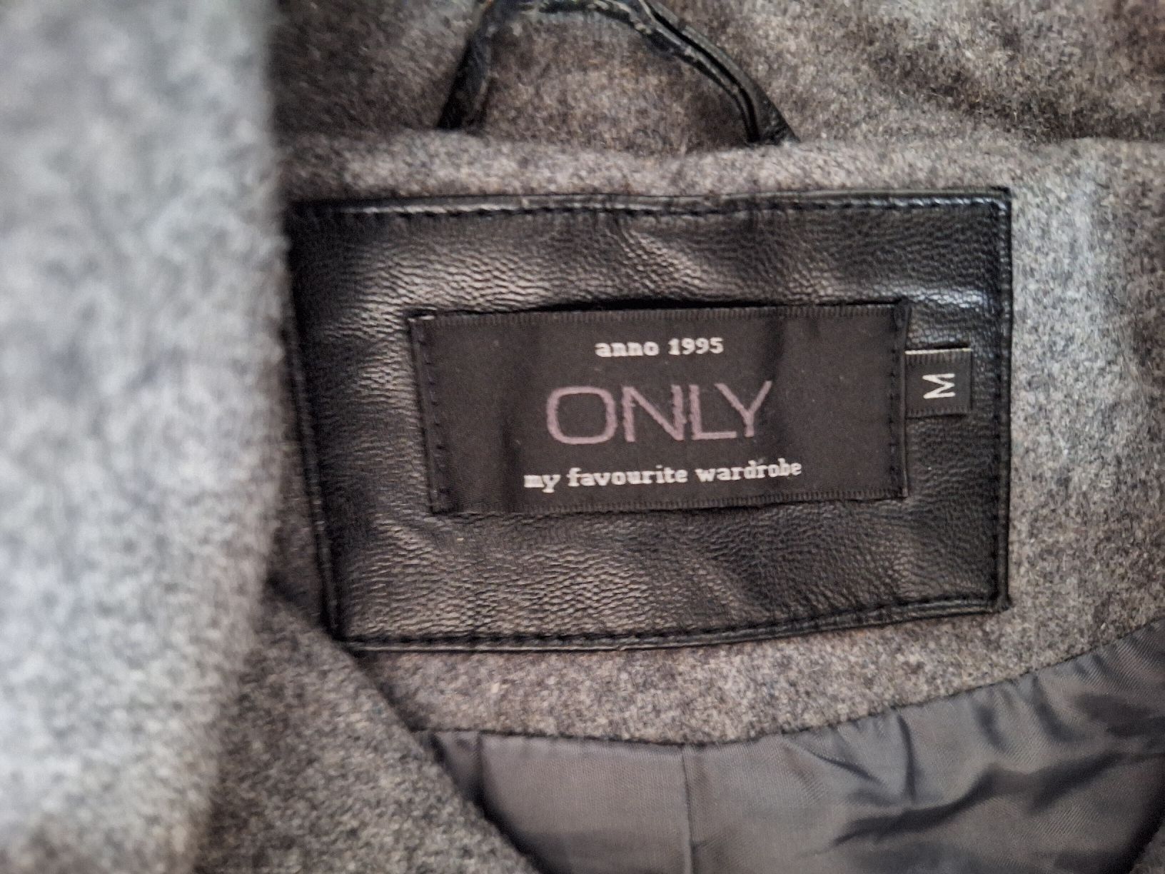 Only Mäntel: Jacke Only Grösse M – Gebraucht aus Konolfingen von Bernerin1987 1