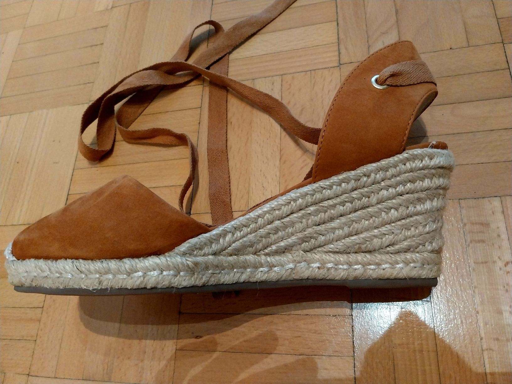 Chaussures femmes: neue & hochwertige Sommersandale – Neuf (Voir description) à Luzern par bia_9xwy