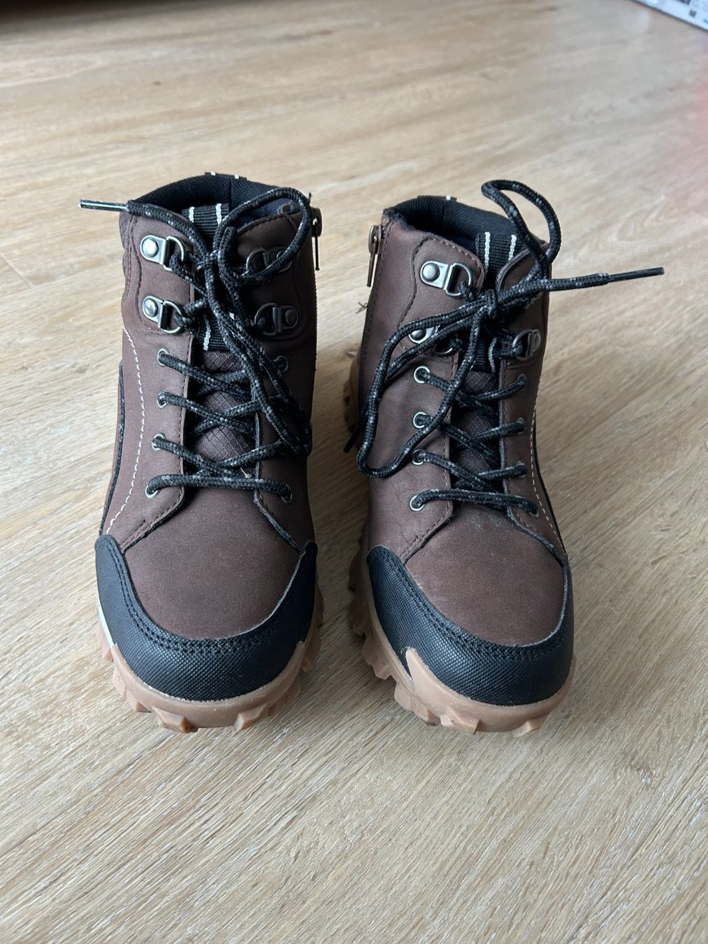Benetton Scarpe per ragazzi: Freizeitschuhe von "Benetton", Grösse 36 – Usato da Zumikon venduto da meter03 1