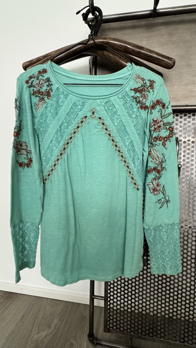 Blusen: Bluse  – Neu (gemäss Beschreibung) aus Mörigen von TimelessFinds