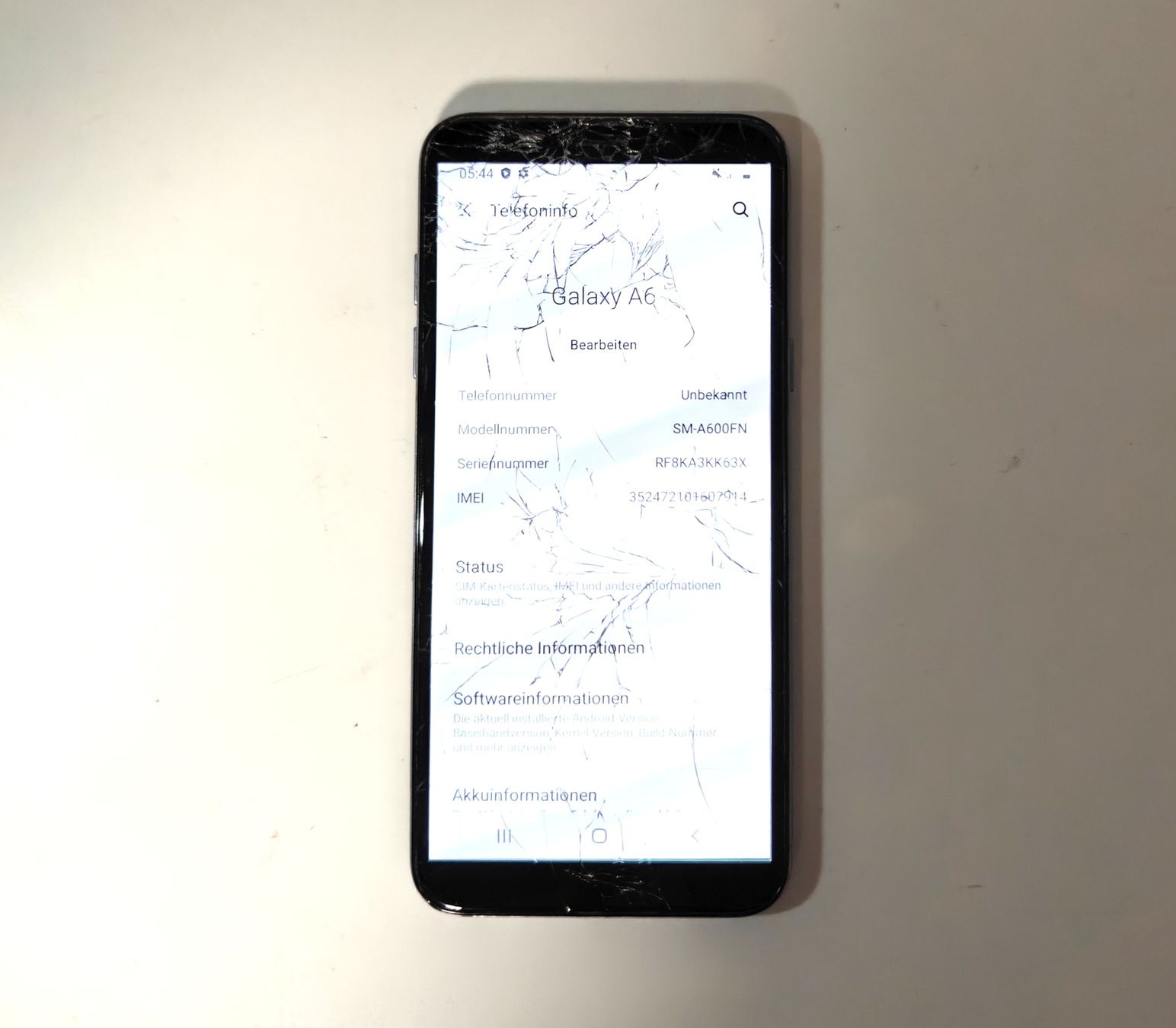 Samsung Portables: Samsung Galaxy A6 – D'occasion à Ehrendingen par Rocky985 1