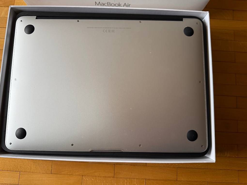 Notebook: Apple MacBook Air 2017 – Usato da Vex venduto da nat_26l5 3