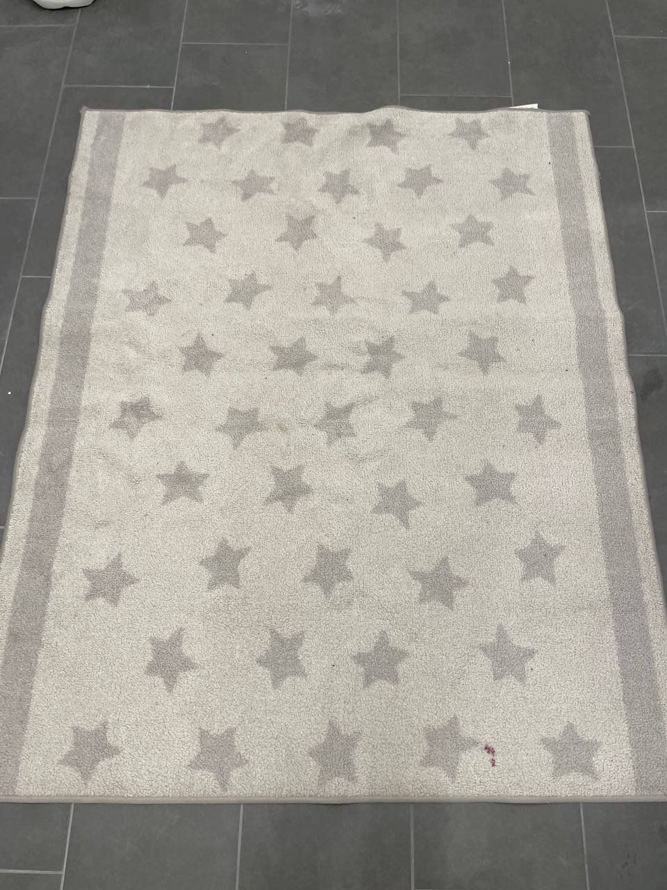 Ikea Tapis: IKEA HIMMELSK Kinderteppich 133x160 cm – D'occasion à St. Gallen par dpilipenka