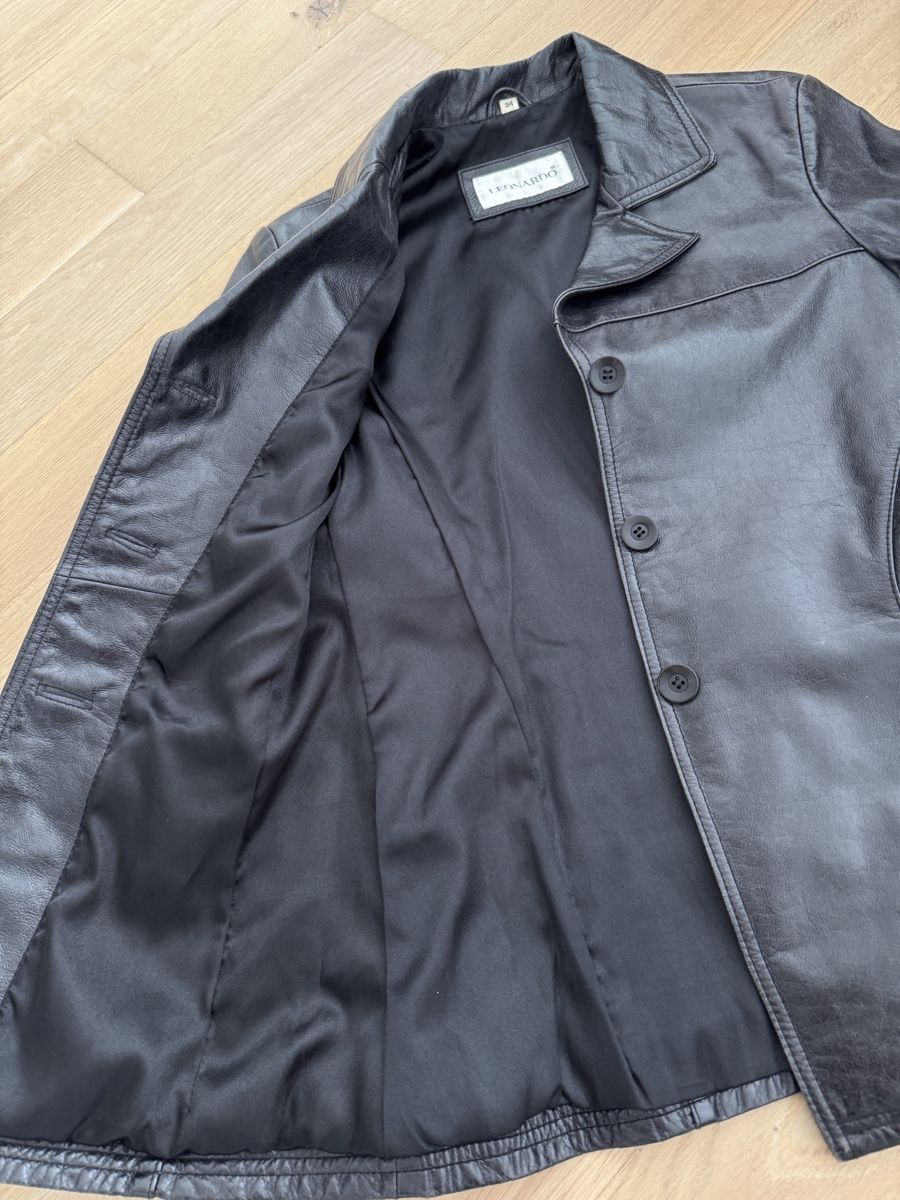 Giacche: Lederjacke von Leonardo, Grösse 34 – Usato da St. Gallen venduto da ElmedinaZ 2