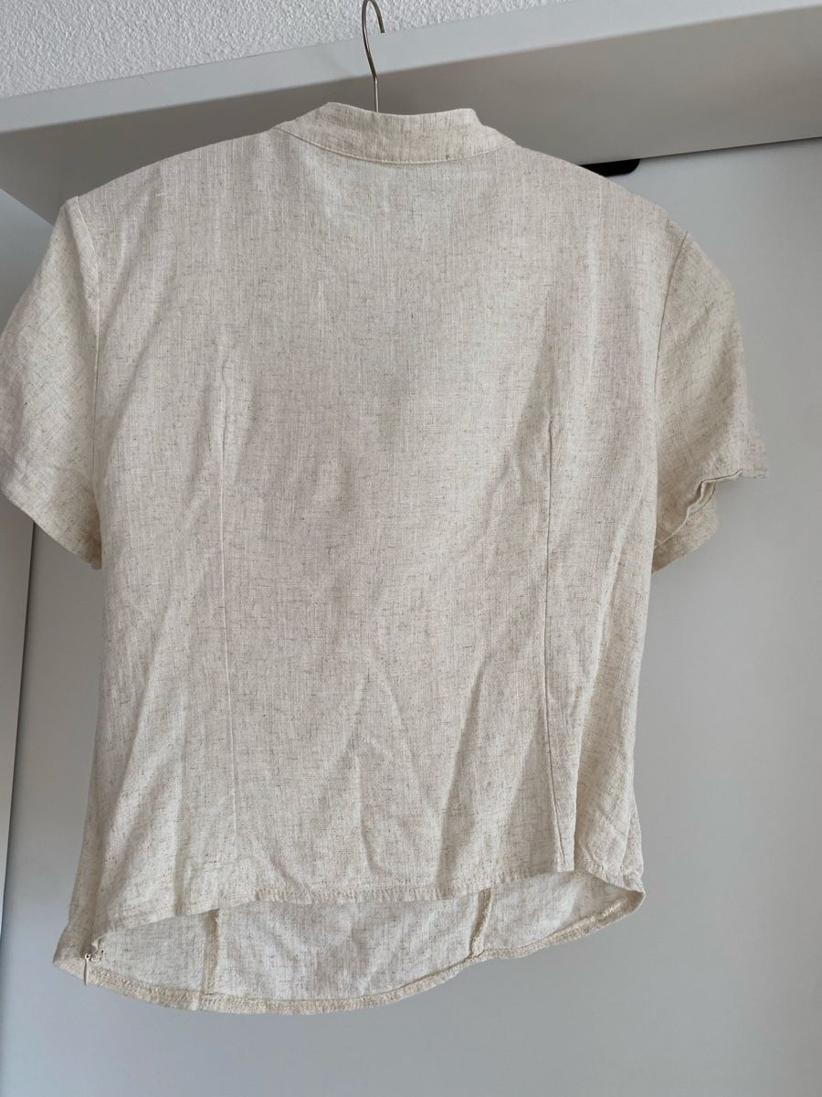Camicette: Damen Bluse kurzarm beige mit Bindeband  aus Leinen – Usato da Emmen venduto da Linda-Bachmann 1