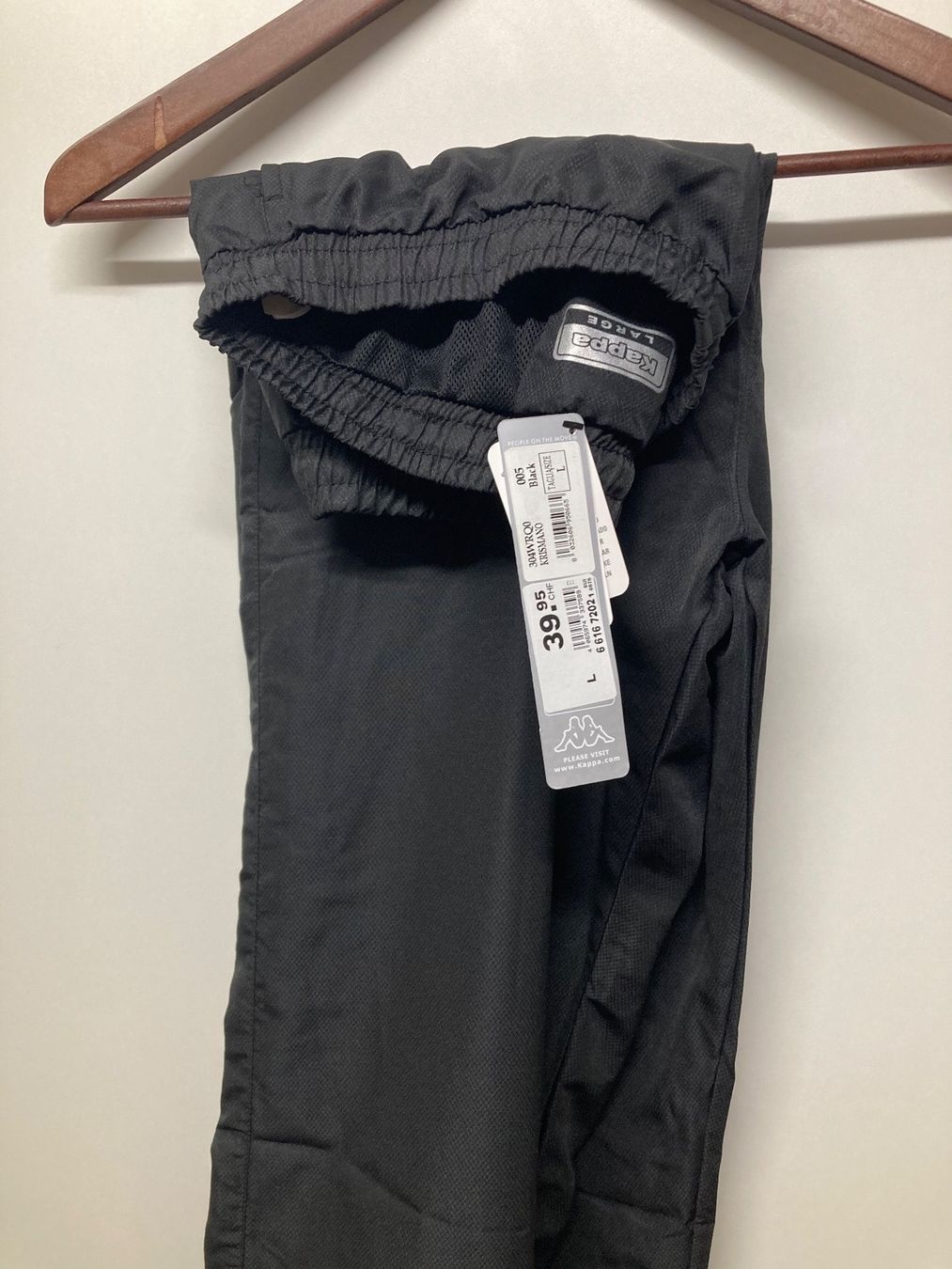 Lotti & Set di vestiti: Trainingshose NEU + Jacke – Nuovo (secondo la descrizione) da Frauenfeld venduto da mat_8nwr 1