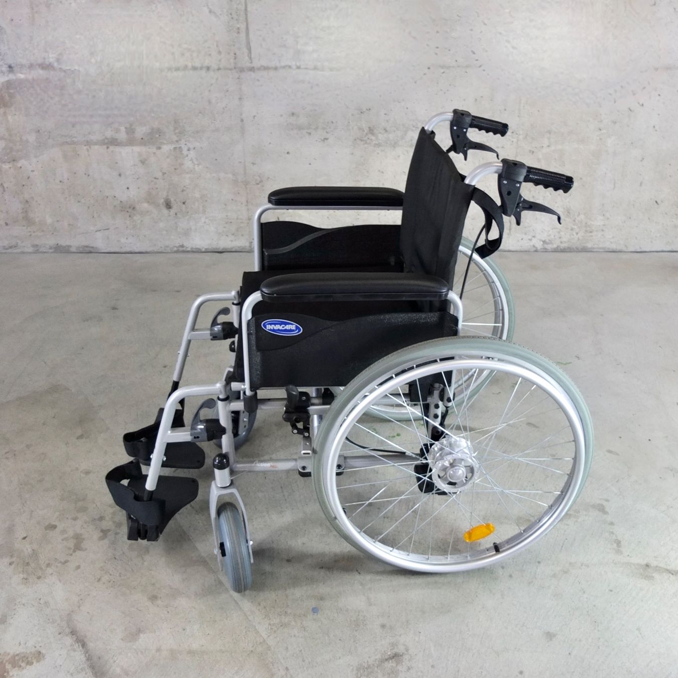 Sedie a rotelle: Invacare Action NG Rollstuhl – Usato da Basel venduto da Brocki-auf-dem-Wolf