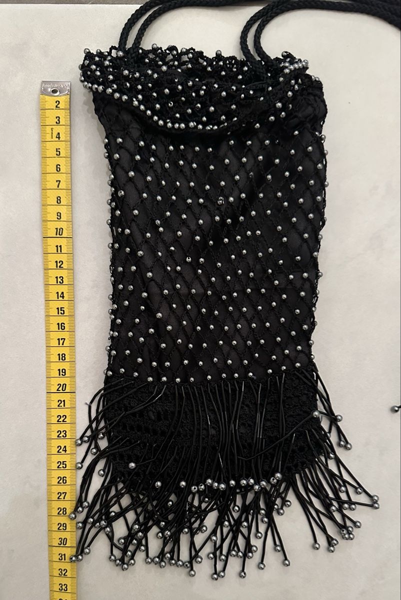Taschen für Damen: Perlenbestickte Abendtasche mit Fransen in schwarz – Neu (gemäss Beschreibung) aus Münsingen von Innchen 8