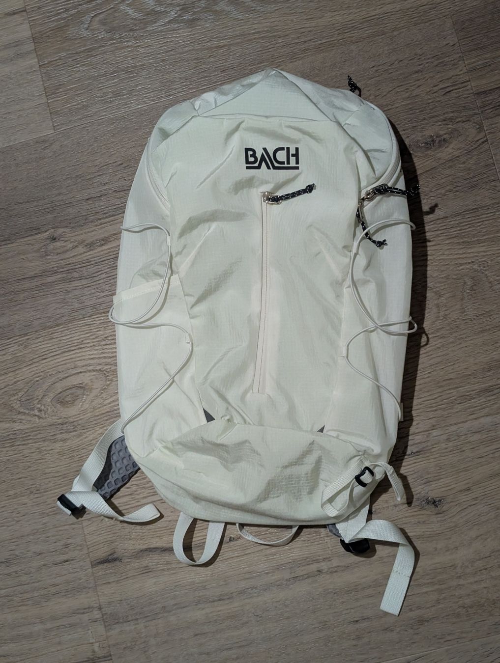 Zaini: Neu: Bach Recor Shield 20l Rucksack – Nuovo (secondo la descrizione) da Hünenberg See venduto da Klaus91