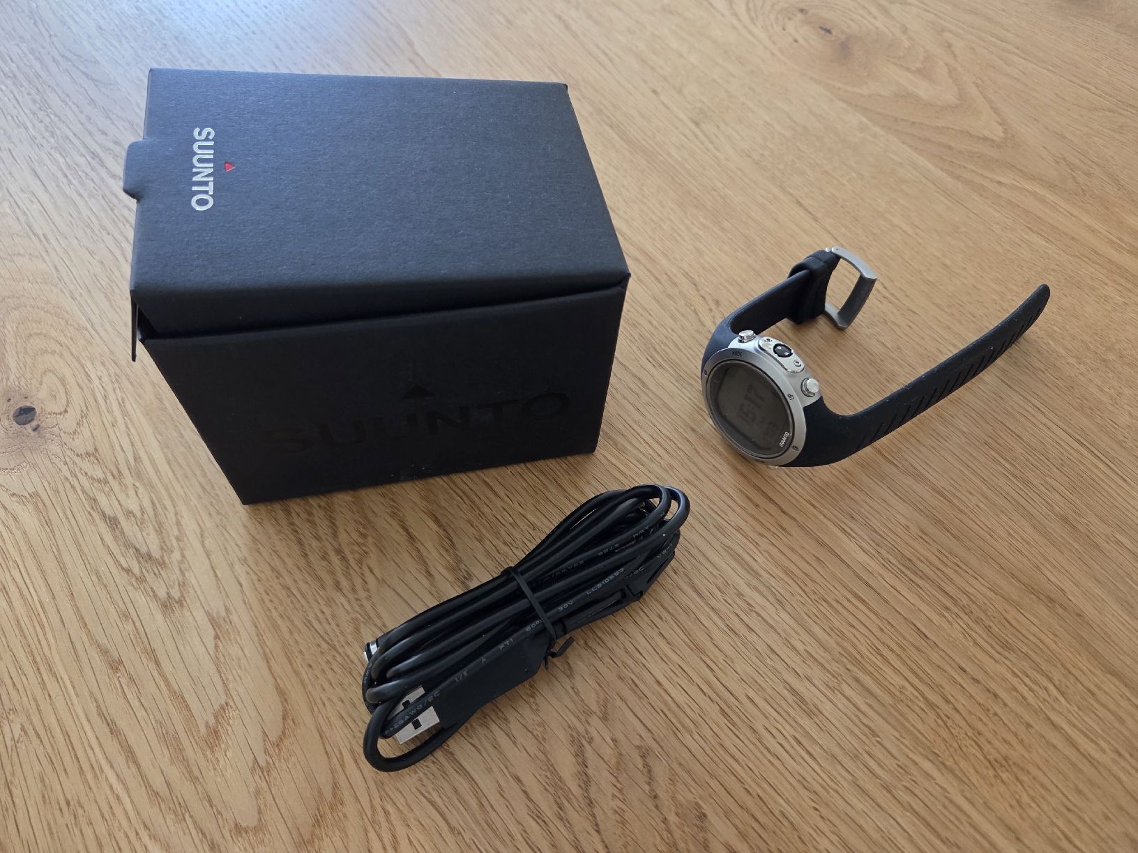 Suunto Orologi: Suunto Tauchuhr D6i – Usato da Liebefeld venduto da linda.v86 1