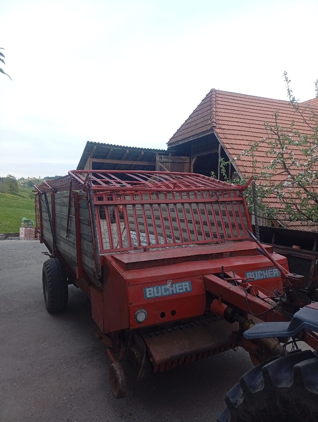 Bucher Rimorchi: Ladewagen Bucher T20 – Usato da Sumiswald venduto da isa_67m8