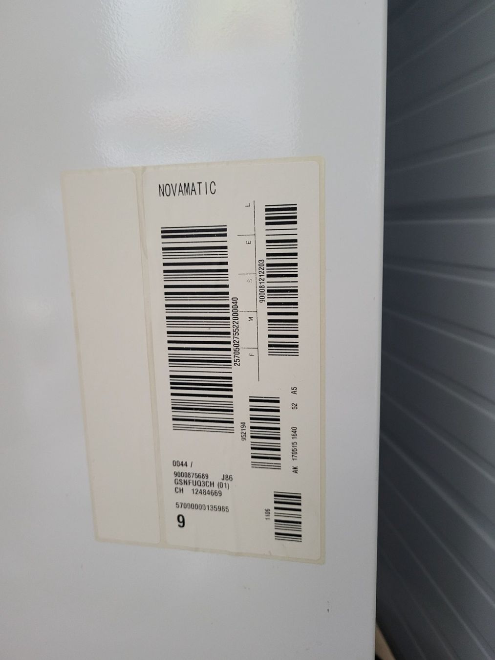 Novamatic Congelatori: Gefrierschrank Novomatic – Usato da Eschlikon TG venduto da aherti 2