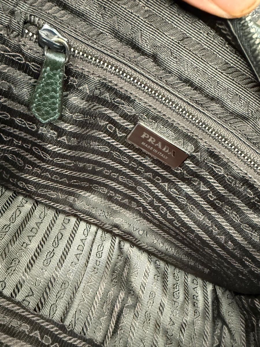 Prada Borse da donna: Green Vintage Prada Bag 90s - 2000s – Nuovo (secondo la descrizione) da Basel venduto da priscalinaa 4