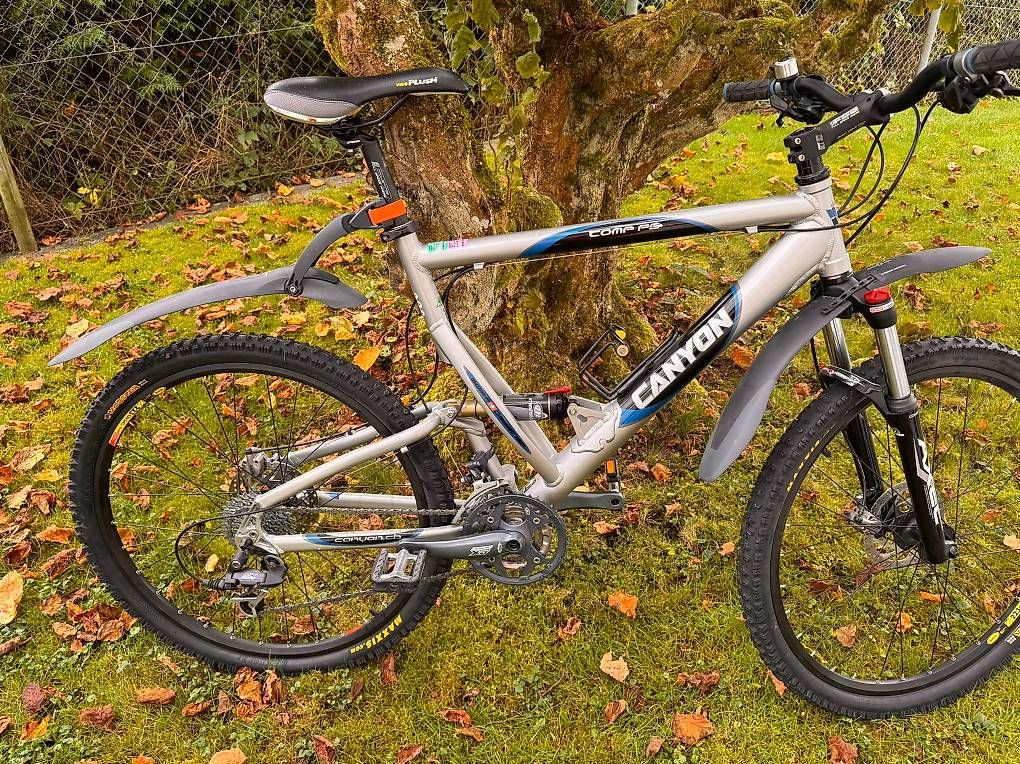 Biciclette: CANYON Fully Bike mit Schutzblechen – Usato da Neuenhof venduto da ste_6gmv 1
