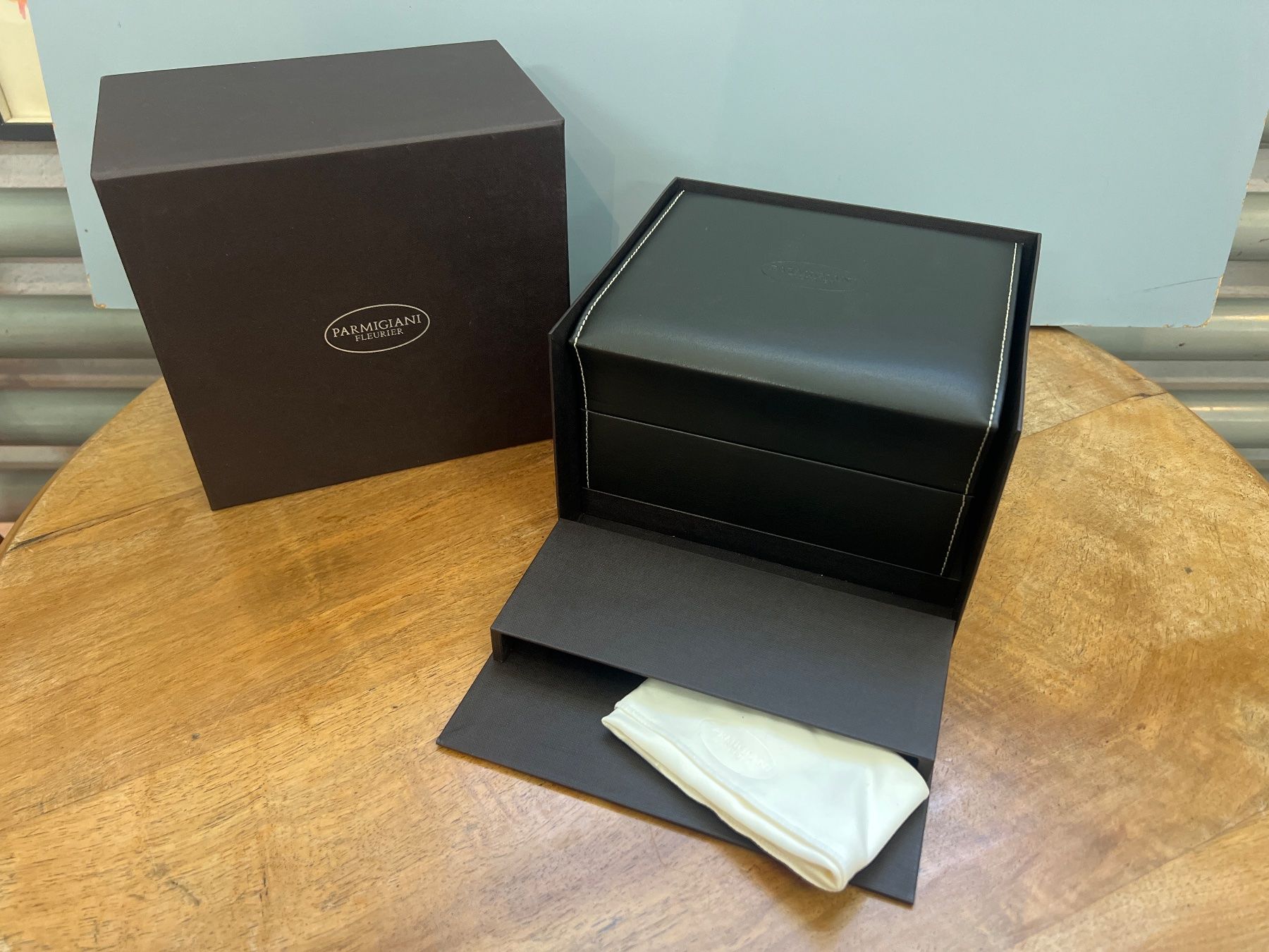 Parmigiani Fleurier Orologi: PARMIGIANI Fleurier - Uhrenbox – Usato da Otelfingen venduto da Yossi-68