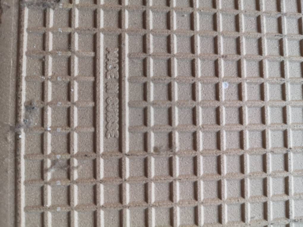 Bodenbeläge: Carreaux ciment à donner – Neu und originalverpackt aus Morges von Sick-bo 2