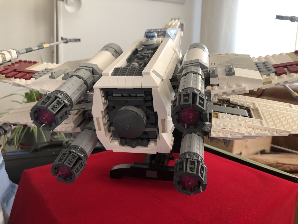 Star Wars Kit di modellismo & Modellini statici: Star Wars X-Wing Modell – Usato da Zürich venduto da mue_zbf8 2