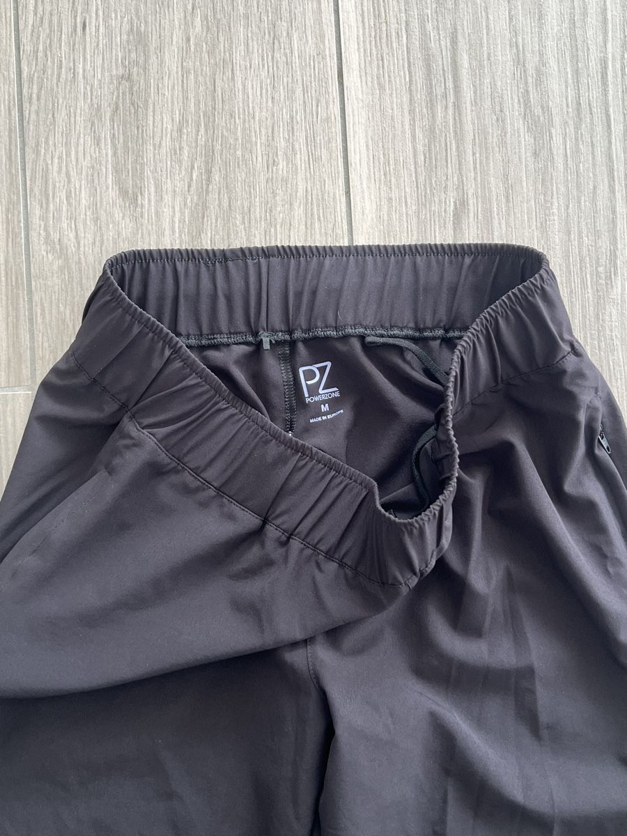 Pantaloni: Trainerhose Grösse M – Usato da Niederhelfenschwil venduto da tab_xlc7 1