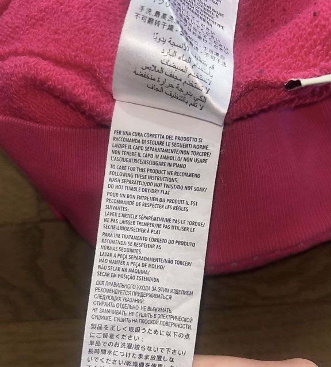 Gucci Maglioni & Felpe: Gucci Pullover, Pink mit Sternen, Grösse M, Top Zustand – Nuovo (secondo la descrizione) da Steffisburg venduto da viv_5tqt 3