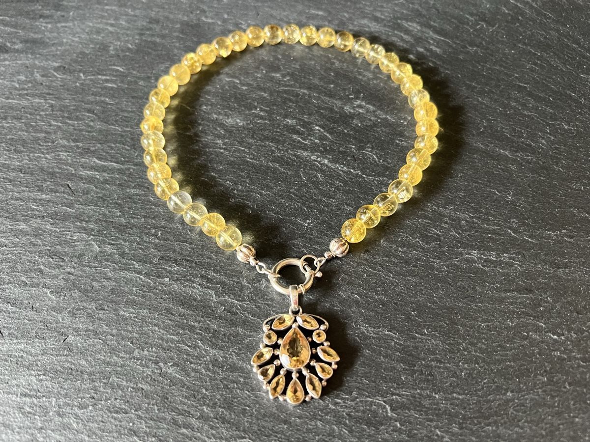 Colliers: Citrine Pendant Necklace - Sterling Silver – Neuf avec emballage d'origine à Rüschlikon par ThereseJewelryDesign 3