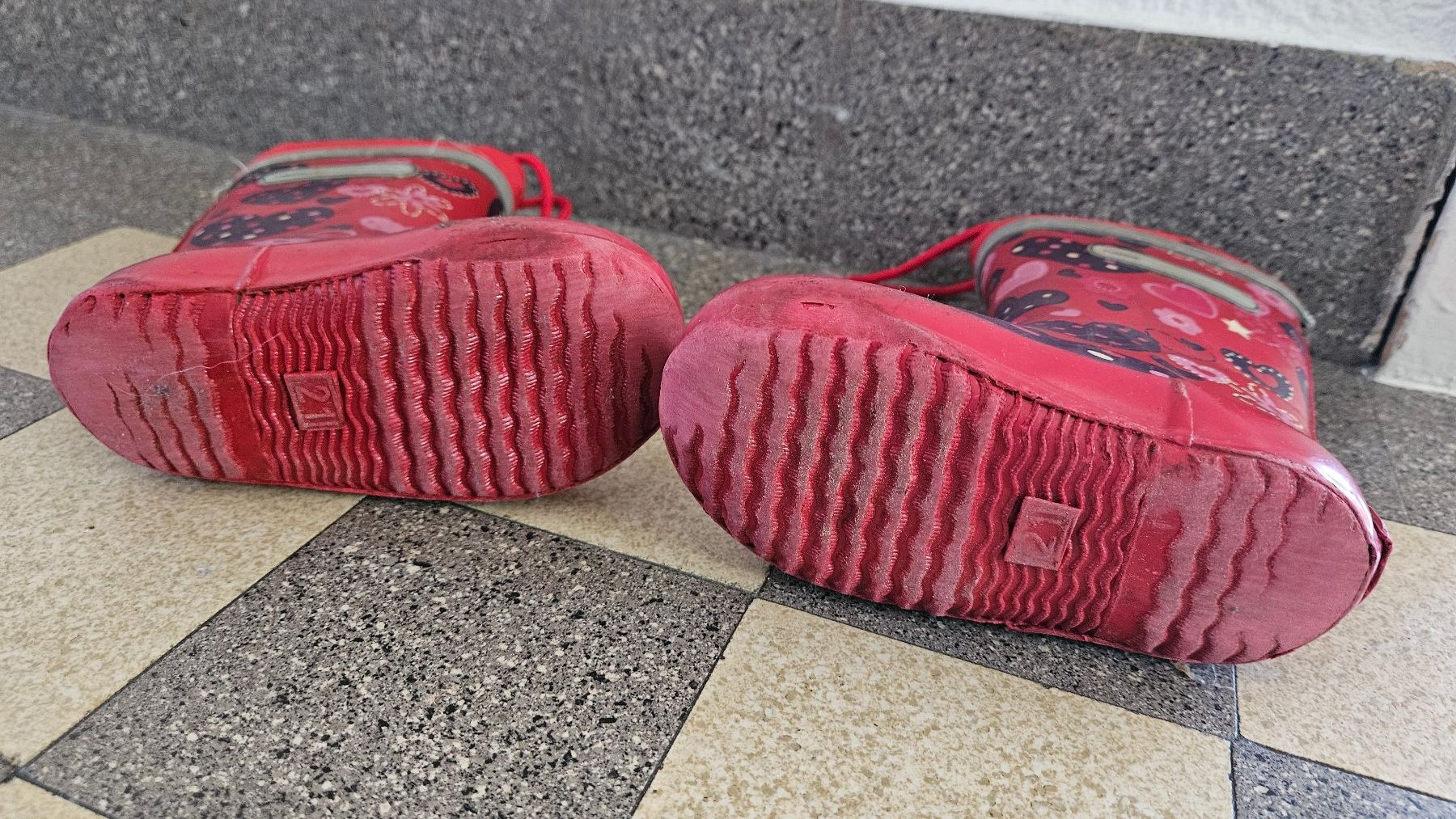 Schuhe für Mädchen: Gummistiefel – Gebraucht aus Aarau von GaramMasala1 2