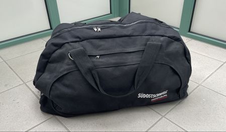 Schwarze Reisetasche / Sporttasche - Top Zustand!
