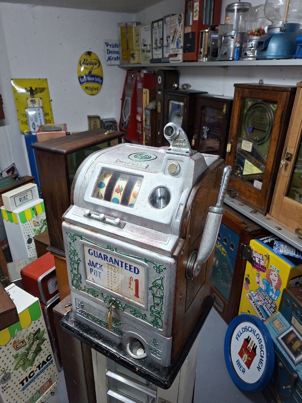 Spielautomaten: Antiker Einarmiger Bandit / Slot Machine, Bell Fruit 1922 – Gebraucht aus Rothenburg von Nosta4 2