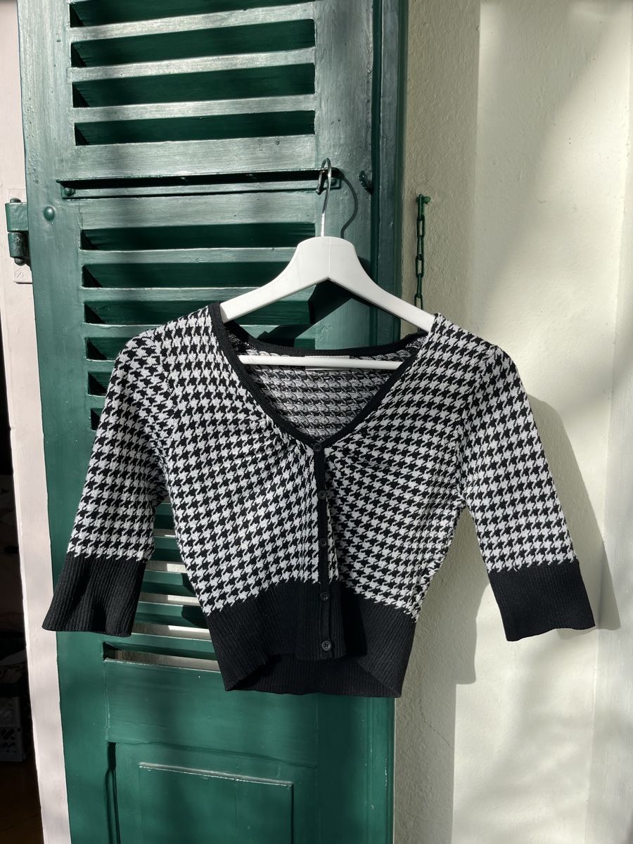 Giacche: Clockhouse Strickjacke, Hahnentrittmuster, Grösse S – Usato da Bern venduto da valery_la_cherry