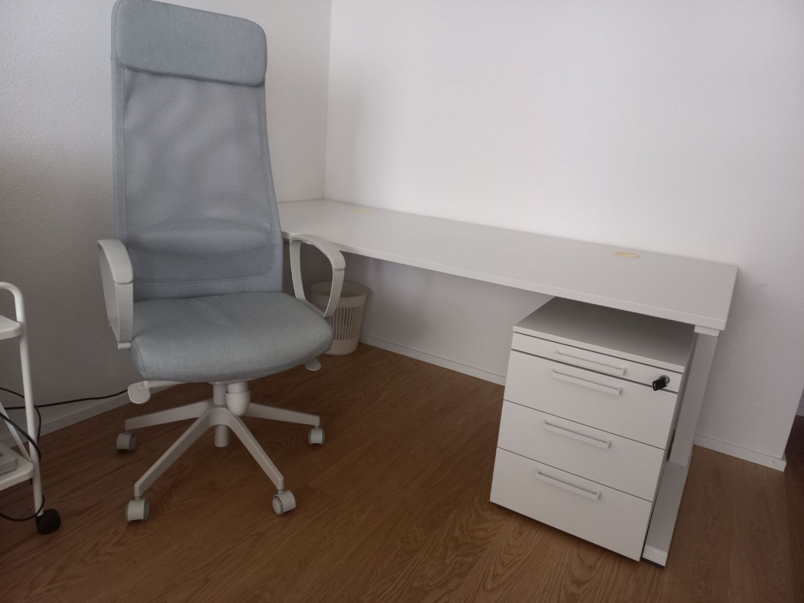 Steelcase Arbeitstisch Activa Typ 10 mit Container (Gebraucht) in Thun ...