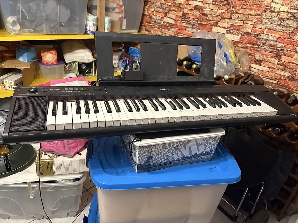 Strumenti musicali: Yamaha Keyboard – Usato da Muri b. Bern venduto da Mabigsp 2